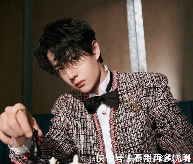 熹微|肖战王一博世纪同框！两人虽同台亮相，却无丝毫互动