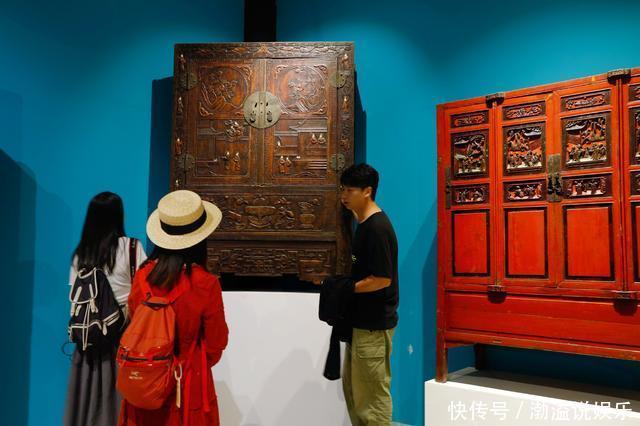 美国男子来华留学,收藏10万件中国古董,40年后身家轻松过亿