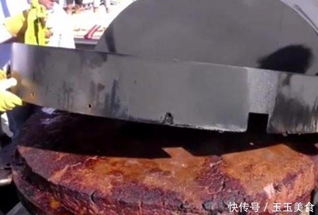 吃掉|商家称吃掉汉堡,就能获得一套超豪华的别墅,没人尝试