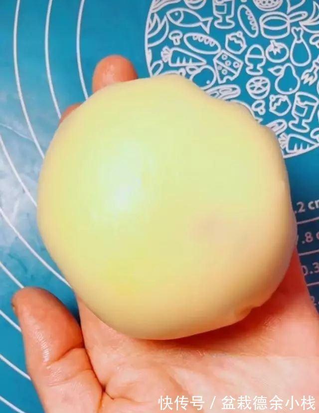 好吃|这东西你们那里叫什么?比蛋挞好吃,邻居过来一连吃了好几个
