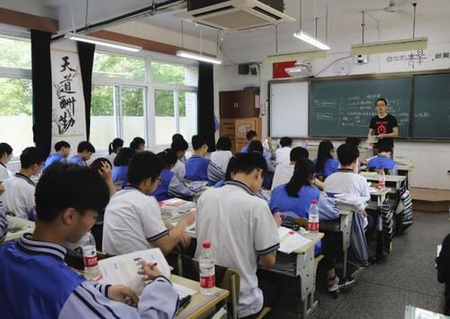 过程中|新高考模式出台后，选科正确中等生变学霸，这3种选科模式请知晓