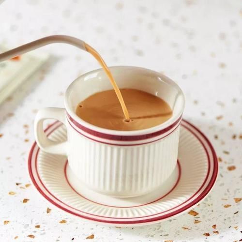 你们都喝多少钱一杯的奶茶啊?我喝 5 块的