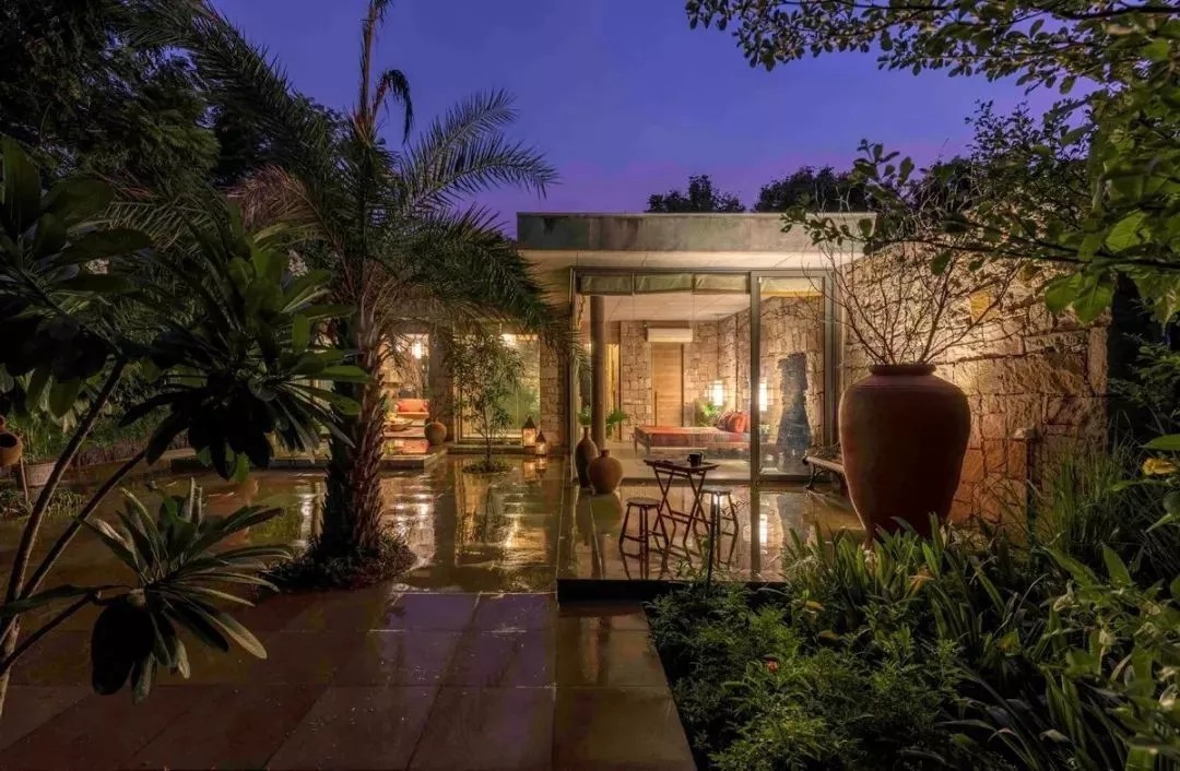 住宅|天然材料打造“舒适洞穴”,这些住宅太可了!