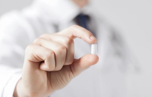 服用|高血压患者吃降压药,总咳嗽是怎么回事医生可能吃的是这种药