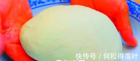 粉条放锅里一炸,没想到做素包子这么好吃,一周三次吃不腻!