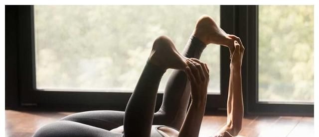 姿势|这套瑜伽序列,专门针对下背部不适,零基础也可以在家练!