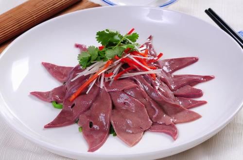 动物内脏|糖尿病人除了要少吃糖外,这4种“发物”也要远离,望你早做了解