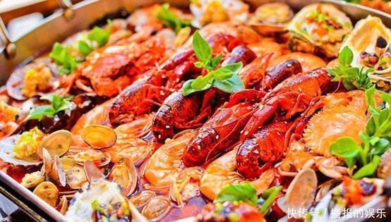 医生想长寿，3种菜说啥不要端上餐桌，1种“零食