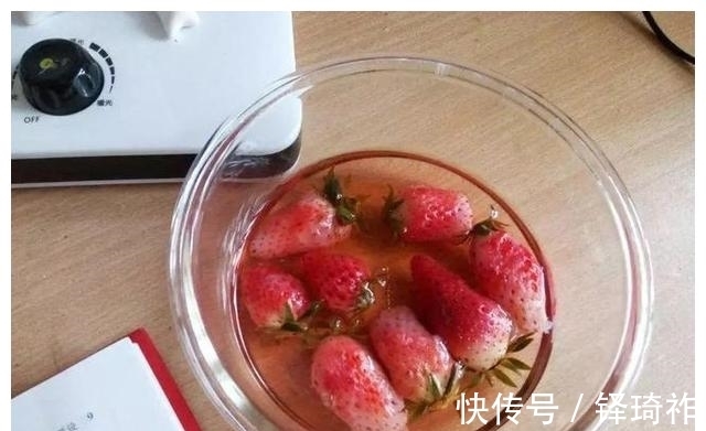 反季节|不建议给孩子吃草莓?这几个理由或要引起重视,家长们别不当回事