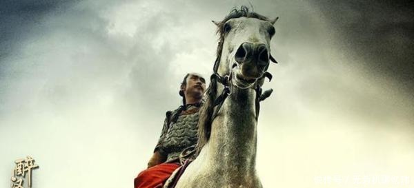 百姓|为了城中百姓他却选择投降，诸葛亮为何说他不明事理