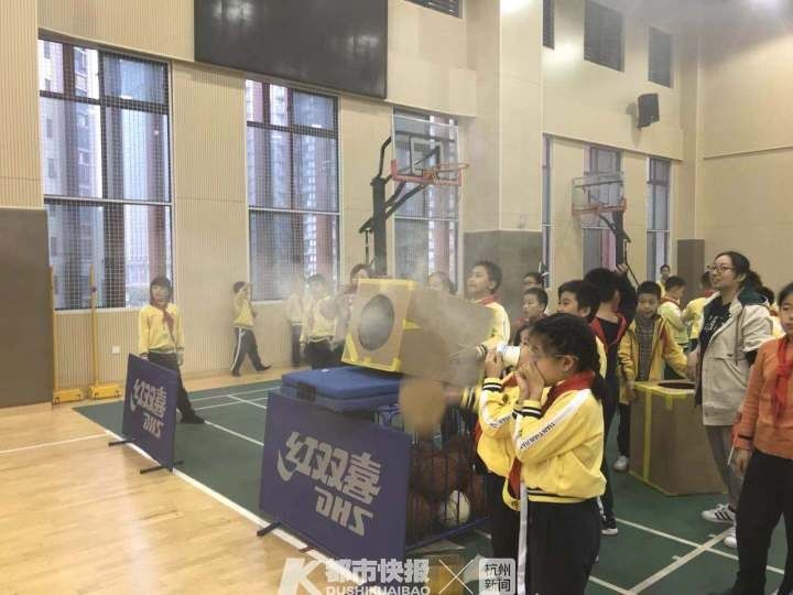 大炮|哇哦！这两所小学开启“叴叴周”，空气被他们玩出花儿来了