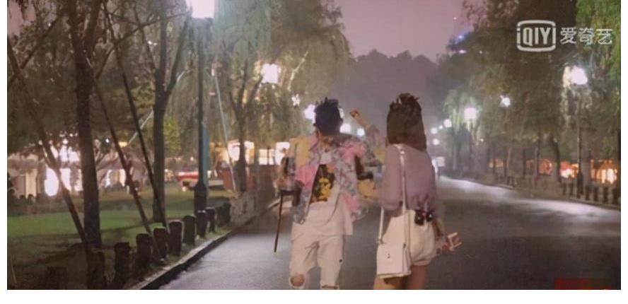 节目组|友情以上,恋人未满,看《恋恋剧中人》如何“公费恋爱”?