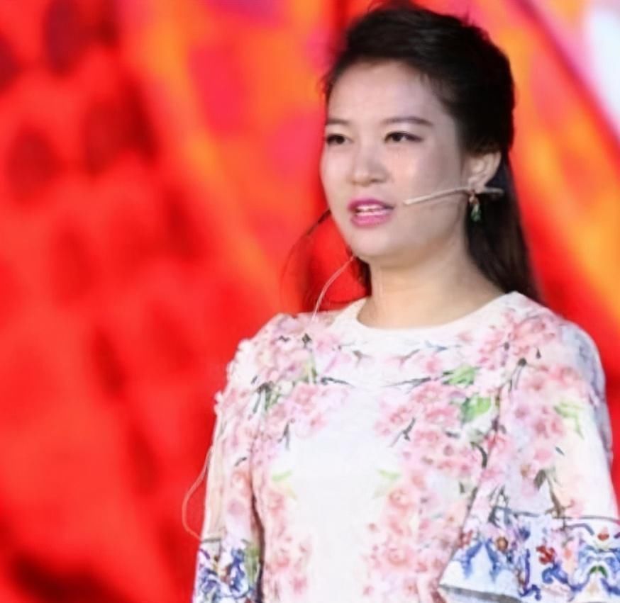 爱情|非诚勿扰:“断臂天使”雷庆瑶,台上牵手下台被甩,今现状如何