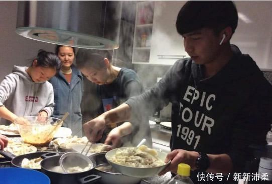 美国|为啥中国留学生在公寓做饭,引得美国舍友疯抢这饭有毒,让我来