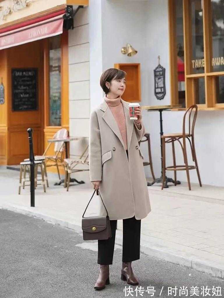 半身裙 大衣这2种搭配甩小黑裤几条街,优雅又显气质,适合40岁女人