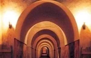 宝贝|这座连炸药都炸不动的古墓,里面的宝贝竟重达520吨……