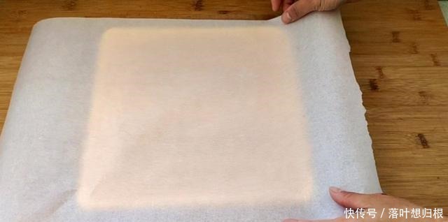 这才是蛋糕卷的正确做法,不开裂不掉皮,高颜值,味道超赞