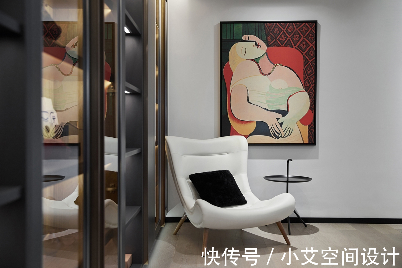 黑白灰|365㎡软装设计,黑白灰练成一首冷峻又炙热的诗!