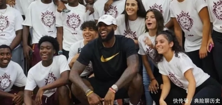 性能|用性能说话,拒绝花里胡哨!盘点5双高性能球鞋,球手不二之选