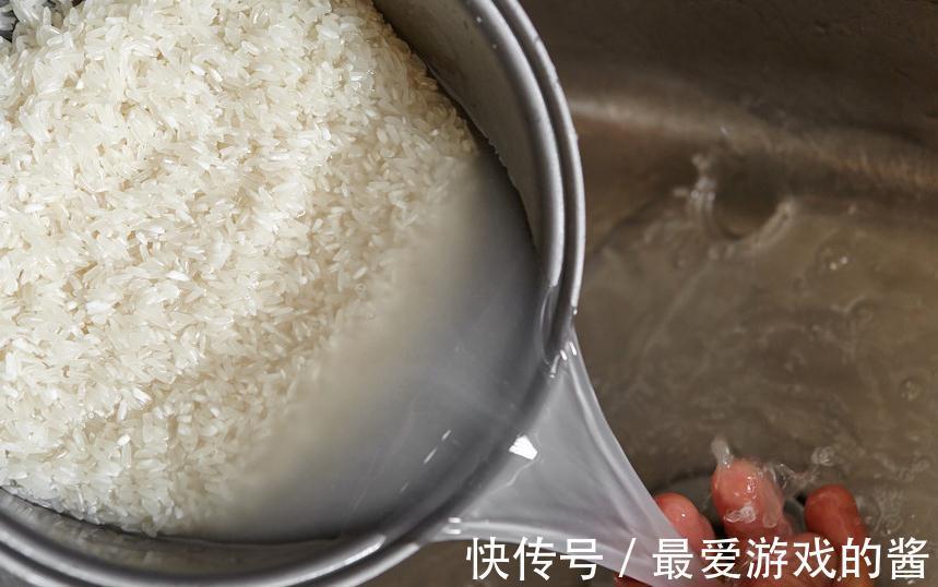 三角梅长势差,不开花,定期浇点发酵水,注意3点,开花多