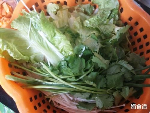 在家这样做火锅最好吃,食材虽多,但值得一学