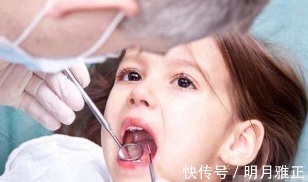 智齿|6岁男娃长“双层牙”,老人的“坏习惯”害了娃,你家有这习惯吗