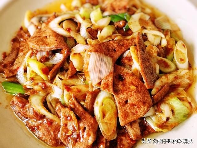 银鳕鱼|美味可口超下饭的家常菜：葱爆猪肝，清蒸银鳕鱼，酸辣空心菜梗