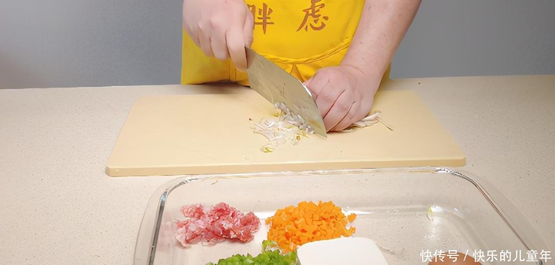 娃娃|红黄白绿真好看，补钙补铁补维C，娃娃吃得乐哈哈