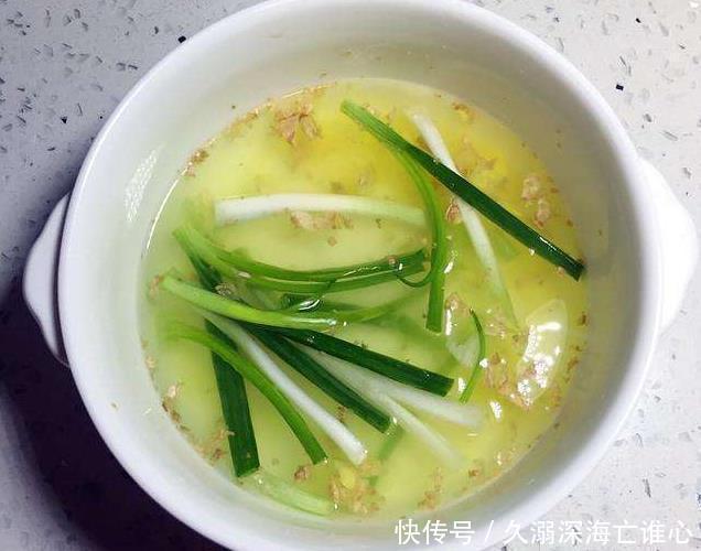 包肉馅饺子,调肉馅时只放“4样”,饺子鲜香味美,还流油流汁