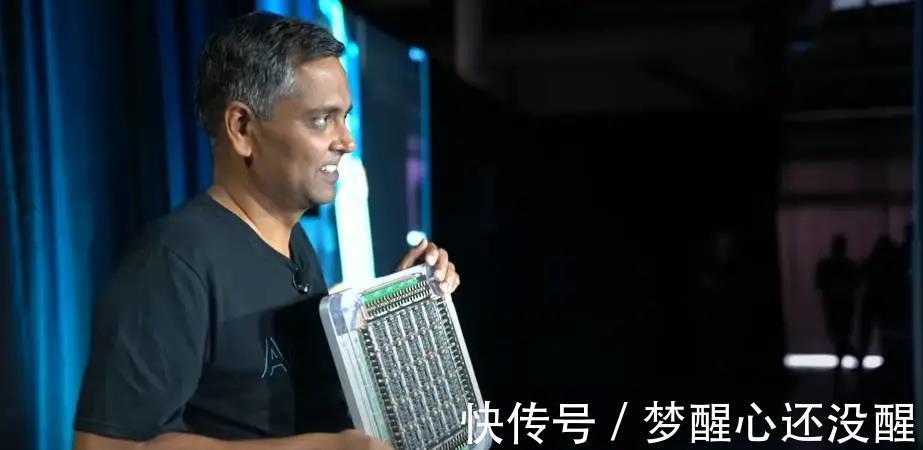 算力|特斯拉发布史上最快计算机,还有个神秘机器人,真钢铁侠要来了?