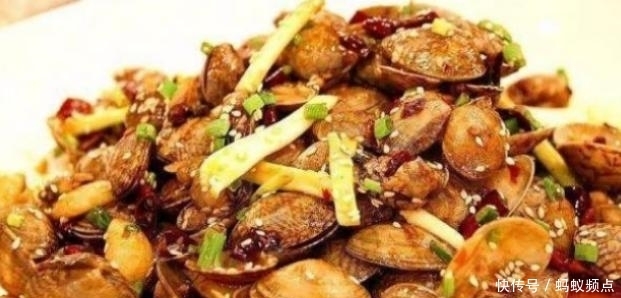 家味美食:香辣花蛤,茄子豆角,木耳炒腰花,蒜台回锅肉的做法