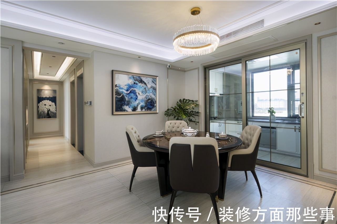 线条处|160平轻奢风四居室,细线条处突出细节,简单而有层次感