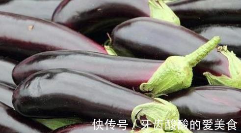朋友们|炒茄子时，最忌直接下锅炒，再加这一步，茄子好吃不油腻不发黑！