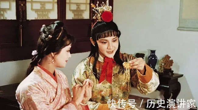 薛宝钗$贾母为何坚决不同意宝钗嫁给宝玉宝钗有一个先天弱势,太可惜了!