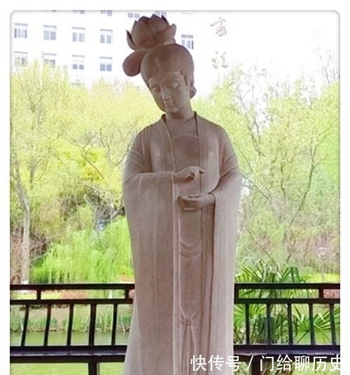 佳人@苏轼夜里梦到唐朝佳人,醒来后写下一首词,读了让人受益匪浅