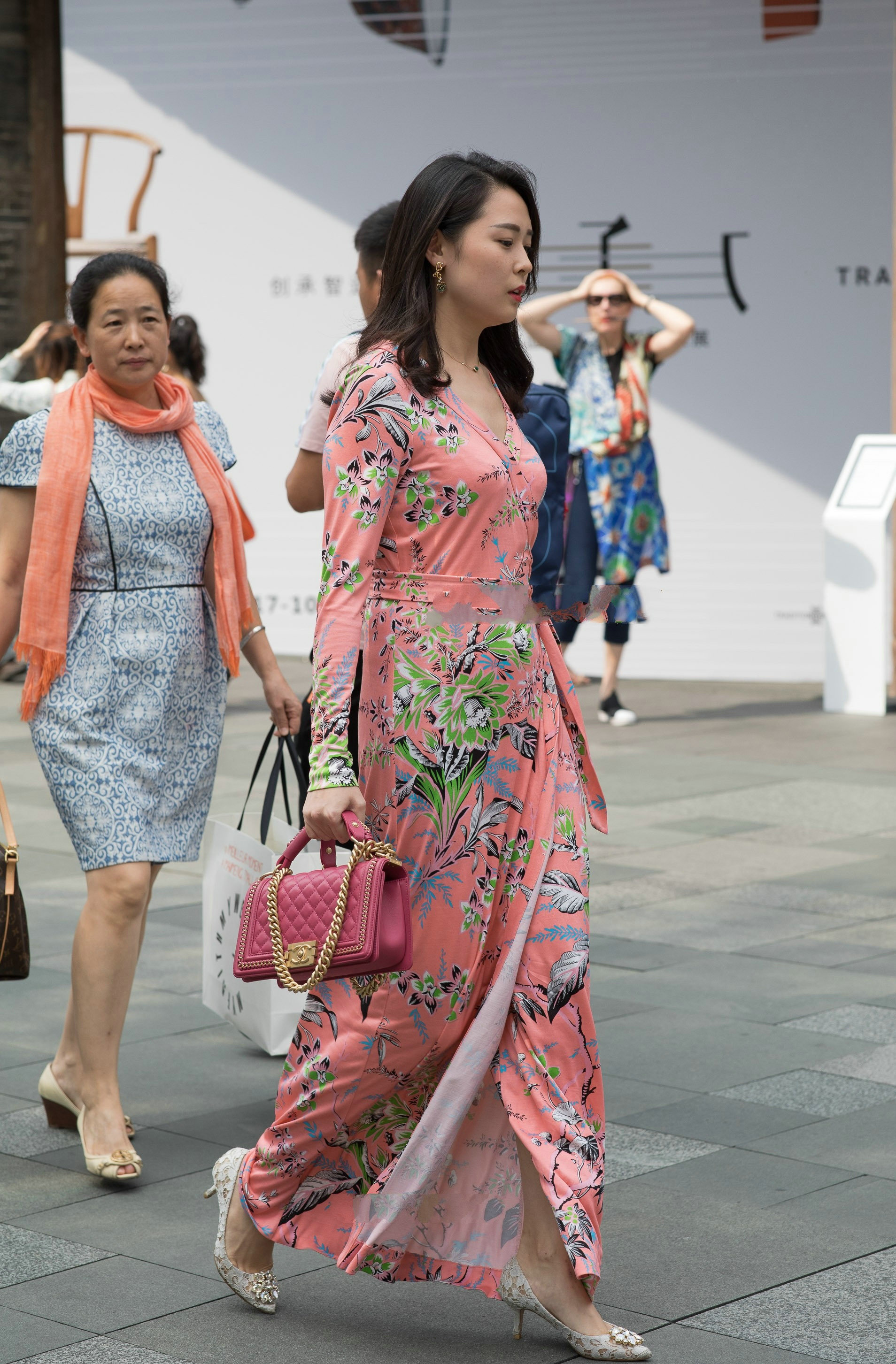 连衣裙 柔软连衣裙搭配, 个性时尚, 显个人气质