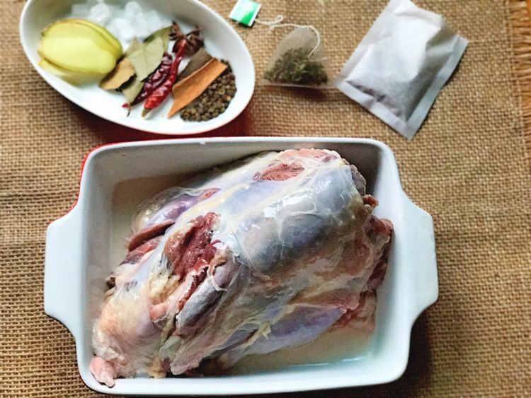 想吃卤牛肉不用再出去买了，自己在家做，味道真赞