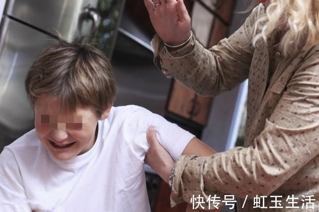 伤害|“新型家庭暴力”正在伤害孩子,比打骂更可怕,家长还不以为意