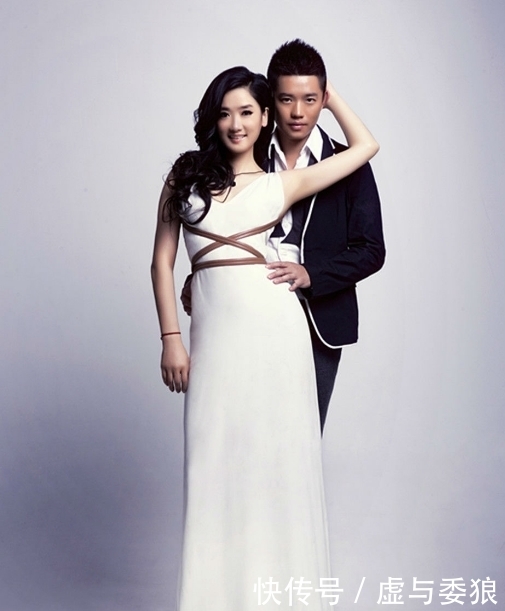 凤凰传奇 38岁曾毅的妻子不是玲花 已有儿子3岁 快资讯 凤凰传奇 38岁曾毅的妻子不是玲花 已有儿子3岁 快资讯