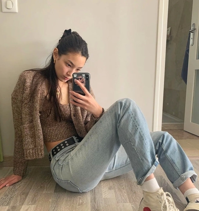 针织开衫过时?这三款简直不要太时髦