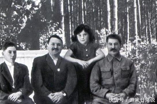 关押|马林科夫一动开关,有人端着枪冲了进来,朝着贝利亚扣动扳机!