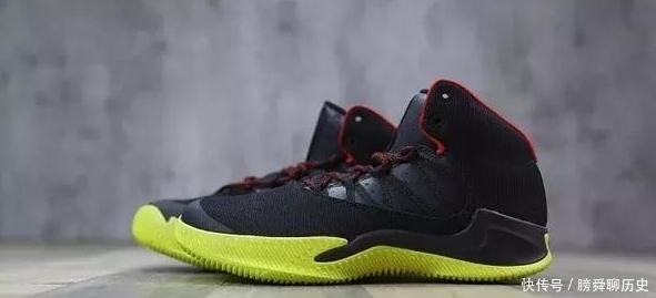 “鞋柜空空”,不如来试试这五双“高颜值”球鞋,妥妥的“外场实战佳品”!