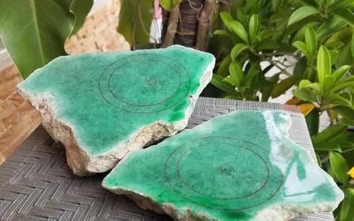  原石|翡翠市场“十有九豆”——豆种翡翠原石也有它的魅力