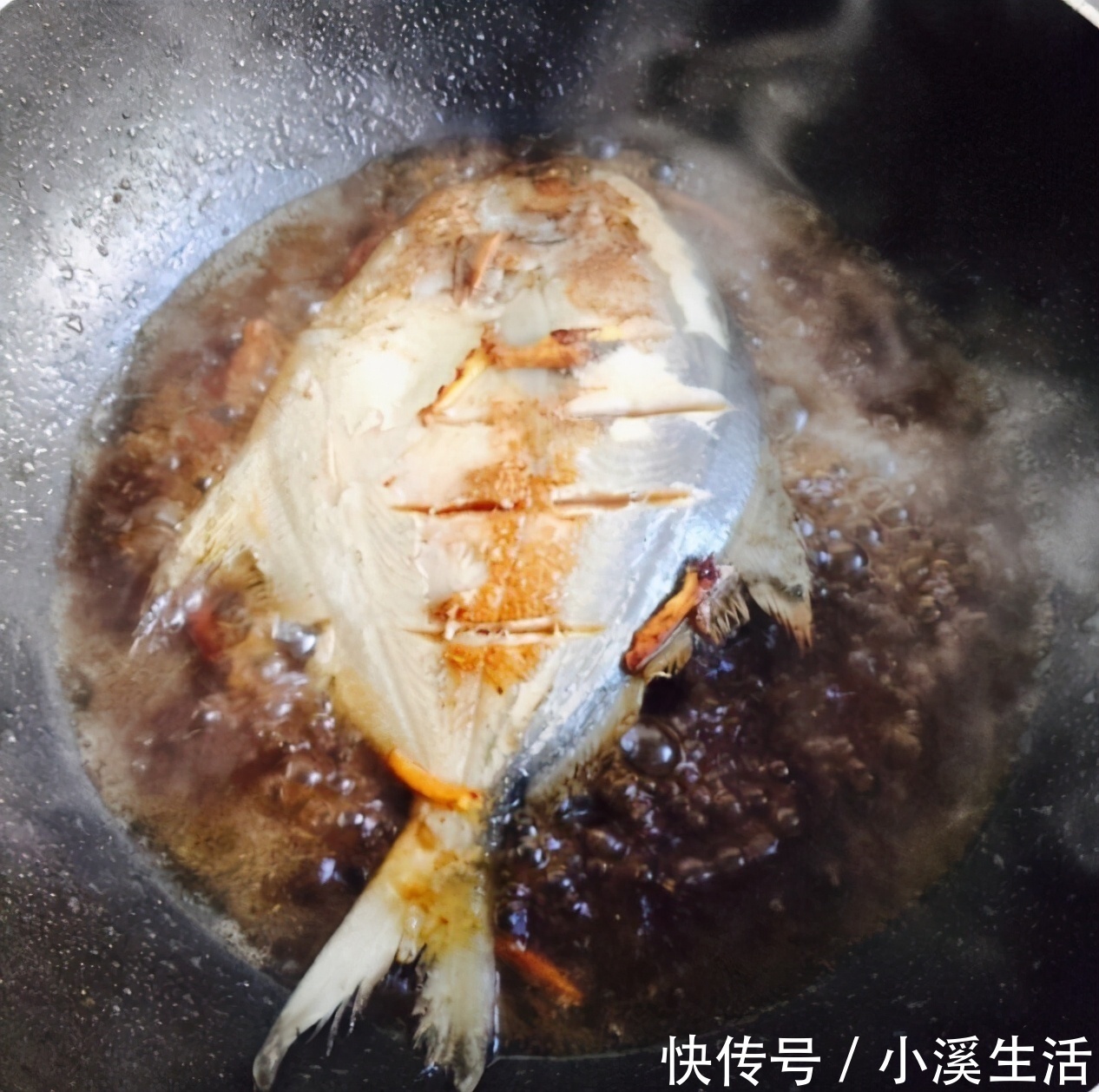 屋香|家庭版红烧鲳鱼，味道鲜美，制作简单，出锅满屋香