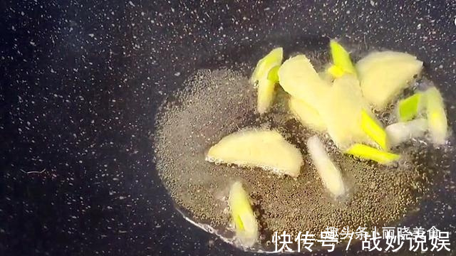 鸡肉|炖鸡汤,切记“三放”“三不放”的小窍门,汤鲜味美,好喝无腥味