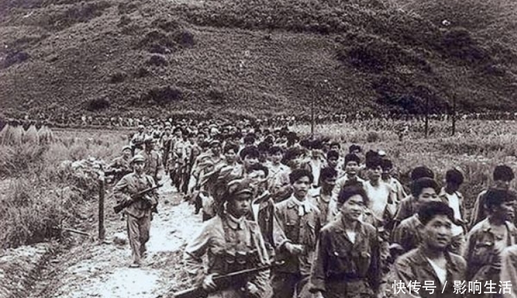 被俘|朝鲜战争！2万多志愿军被俘，为何被放时只回来6千人，其余人呢