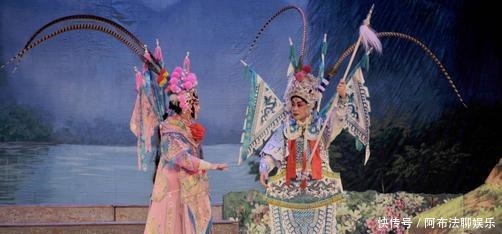 阵上定亲同把山河挽—粤曲《战地鸳盟》视频与简谱