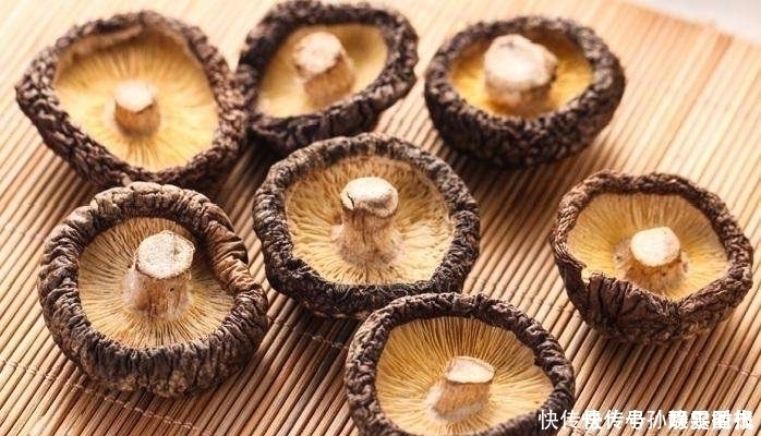 医生|香菇好吃营养,但医生提醒,这五种人一口都不能吃,有的赶紧改掉