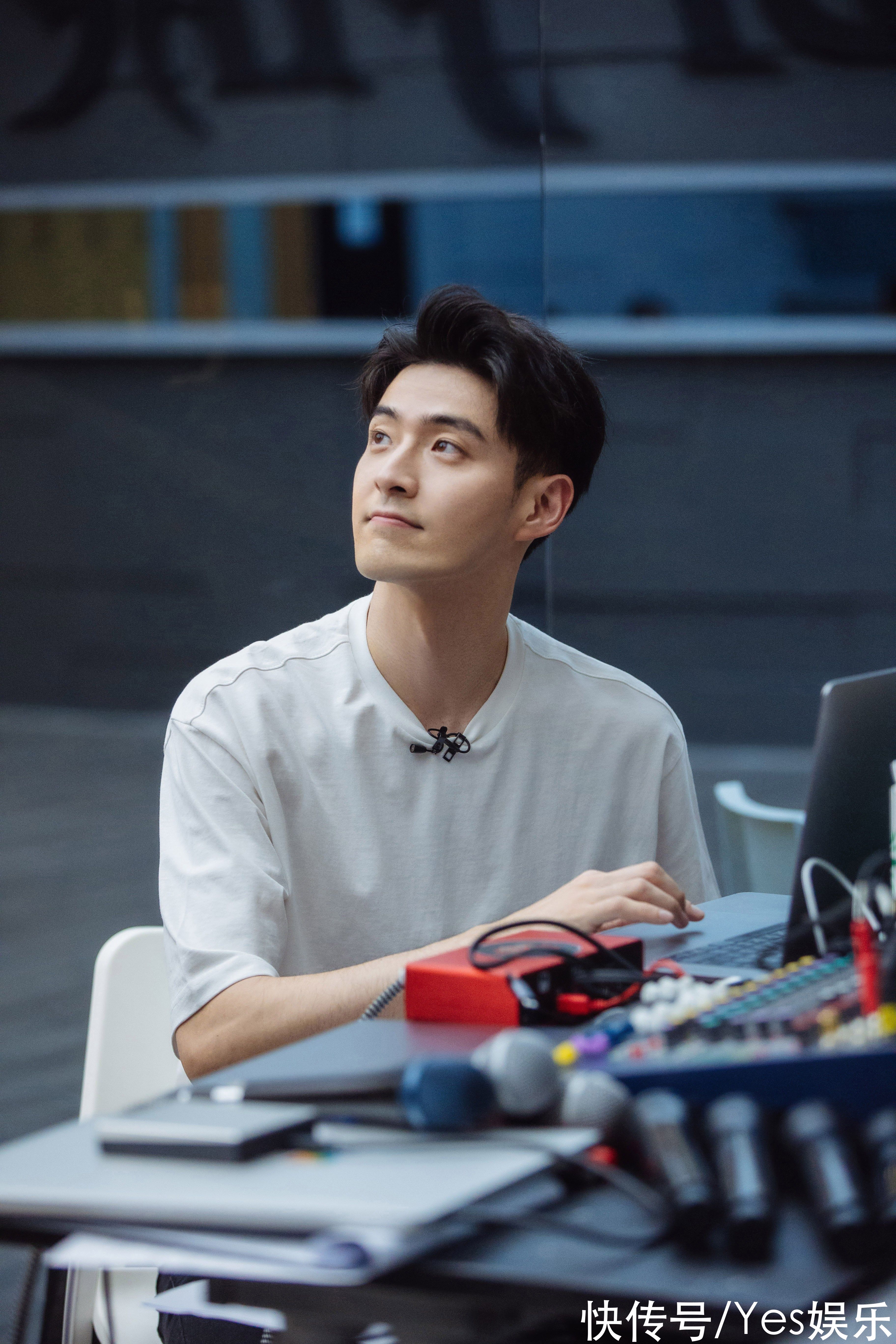 水星记|李铢衔全力备战“25小时演唱会”再踏披荆斩棘新征程