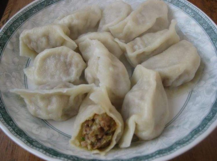 入冬适合吃饺子，这种馅最好吃，鲜嫩多汁，再贵也要吃，别错过！